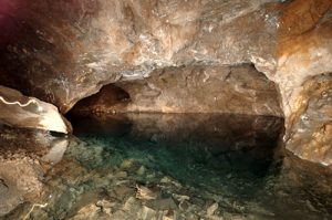 dentro de la mina de arditurri